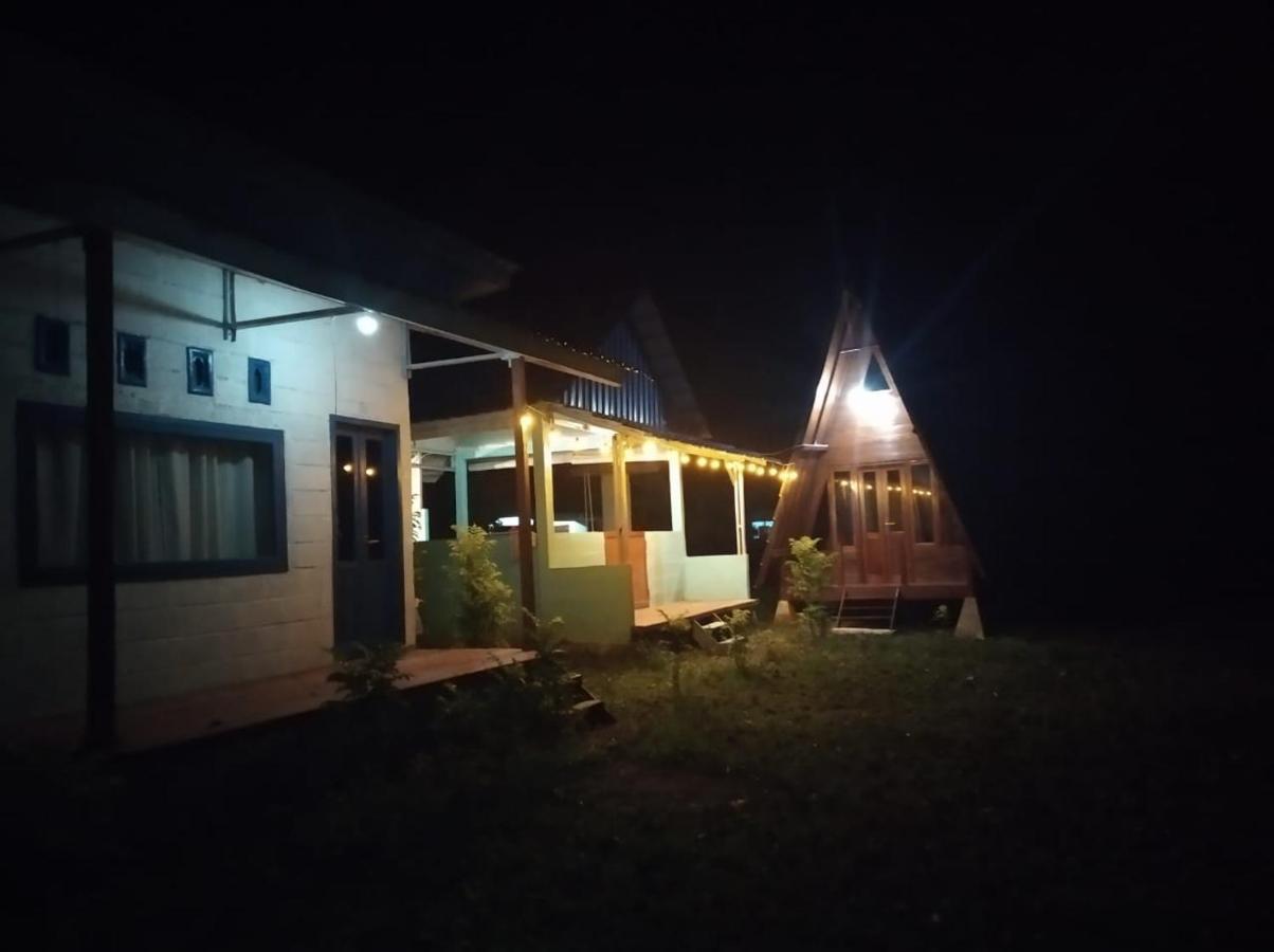 Tanjong Tinggi Cottage Sijuk Exterior foto
