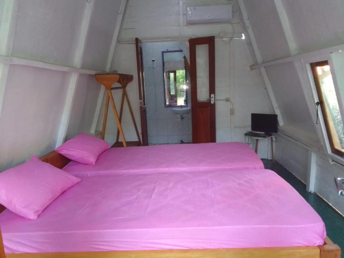 Tanjong Tinggi Cottage Sijuk Exterior foto